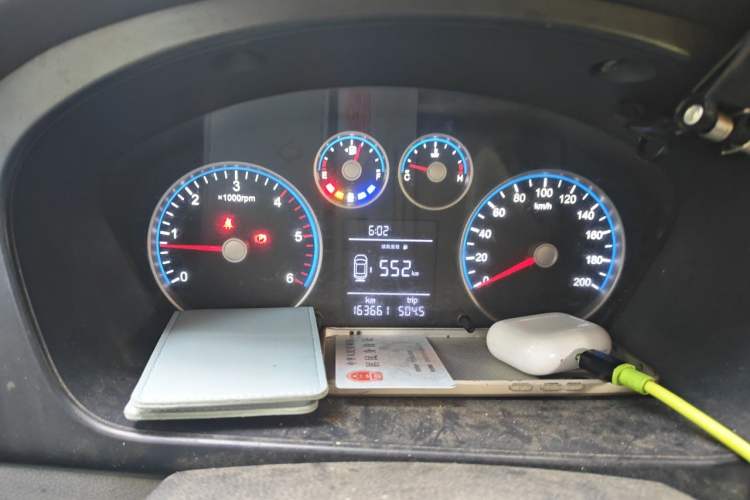 Used Foton Toano 2020 2.0T Multi-Function Extended Wheelbase Mid-Roof 5/6/7-Seater with Rear Dual Tires China VI Emission Standard F20TC3 Instrument Cluster
