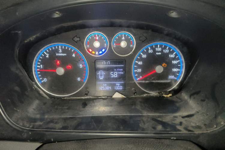 Used Foton Toano 2020 2.5T Manual Tongtu Short Wheelbase Mid-Roof 5/6-Seater 4J25TC3 Instrument Cluster