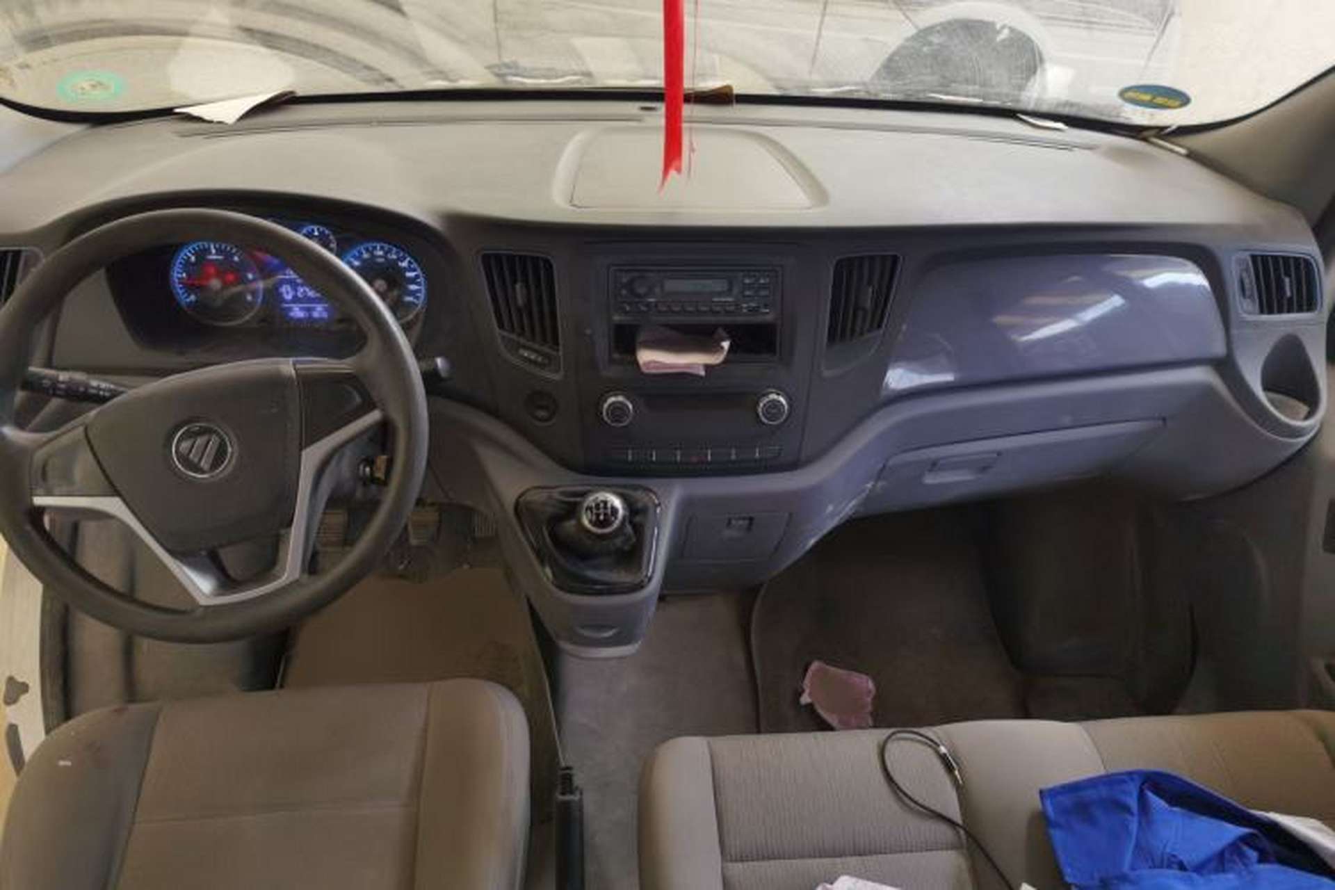 Used Foton Toano 2020 2.5T Manual Tongtu Short Wheelbase Mid-Roof 5/6-Seater 4J25TC3 Interior 2