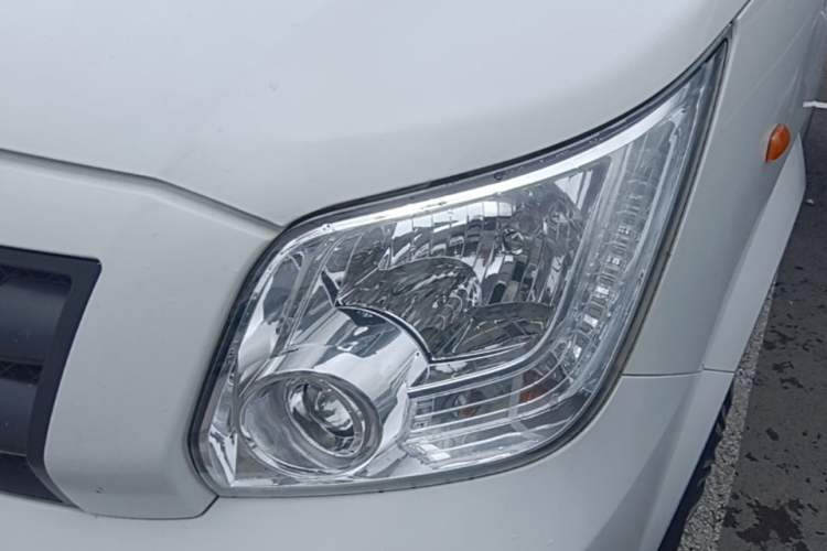 Used Foton Toano 2020 2.0T Multi-Function Short Wheelbase Mid-Roof 5/6-Seater China VI Emission Standard 4F20TC3 Left Front Headlight