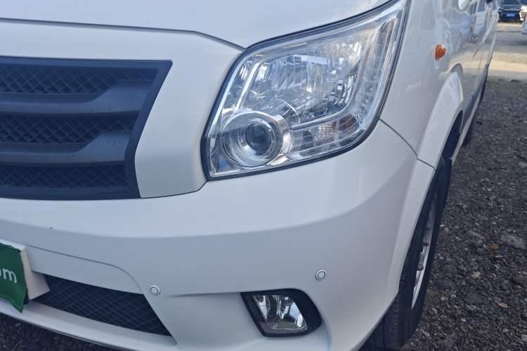 Used Foton Toano 2020 2.0T Multi-Function Short-Wheelbase Flat-Roof 5/6-Seater China VI4F20TC3 Left Front Headlight