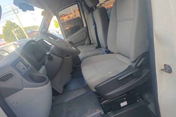 Used Foton Toano 2020 2.0T Multi-Function Short-Wheelbase Flat-Roof 5/6-Seater China VI4F20TC3 Left Front Seat
