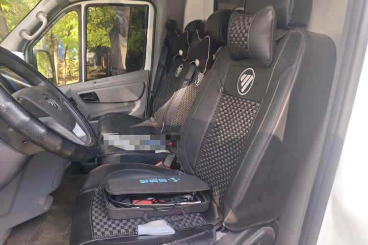 Used Foton Toano 2020 2.8T Van Extended Wheelbase Mid-Roof 3-Seater China V Emission Standard Model IF2.8NS6B177L Left Rear Seat