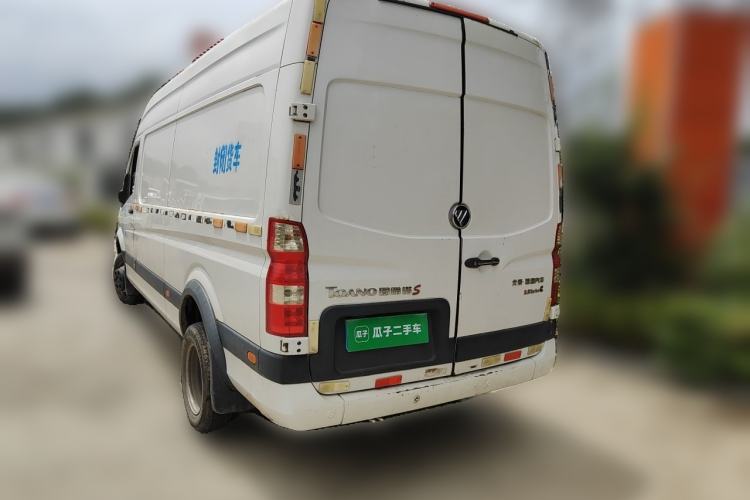 Used Foton Toano 2020 2.8T Van Extended Wheelbase Mid-Roof Design Rear Dual Tires 3-Seater China V Emission Standard IF2.8NS6B177L Rear Left 45 Deg