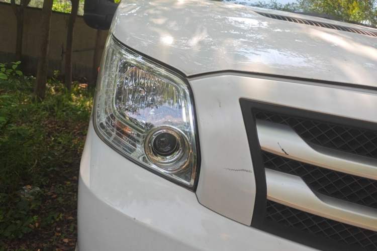 Used Foton Toano 2020 2.5T Manual Tongtu Long Wheelbase Mid-Height 5/6/7-Seater 4J25TC3 Right Front Headlight