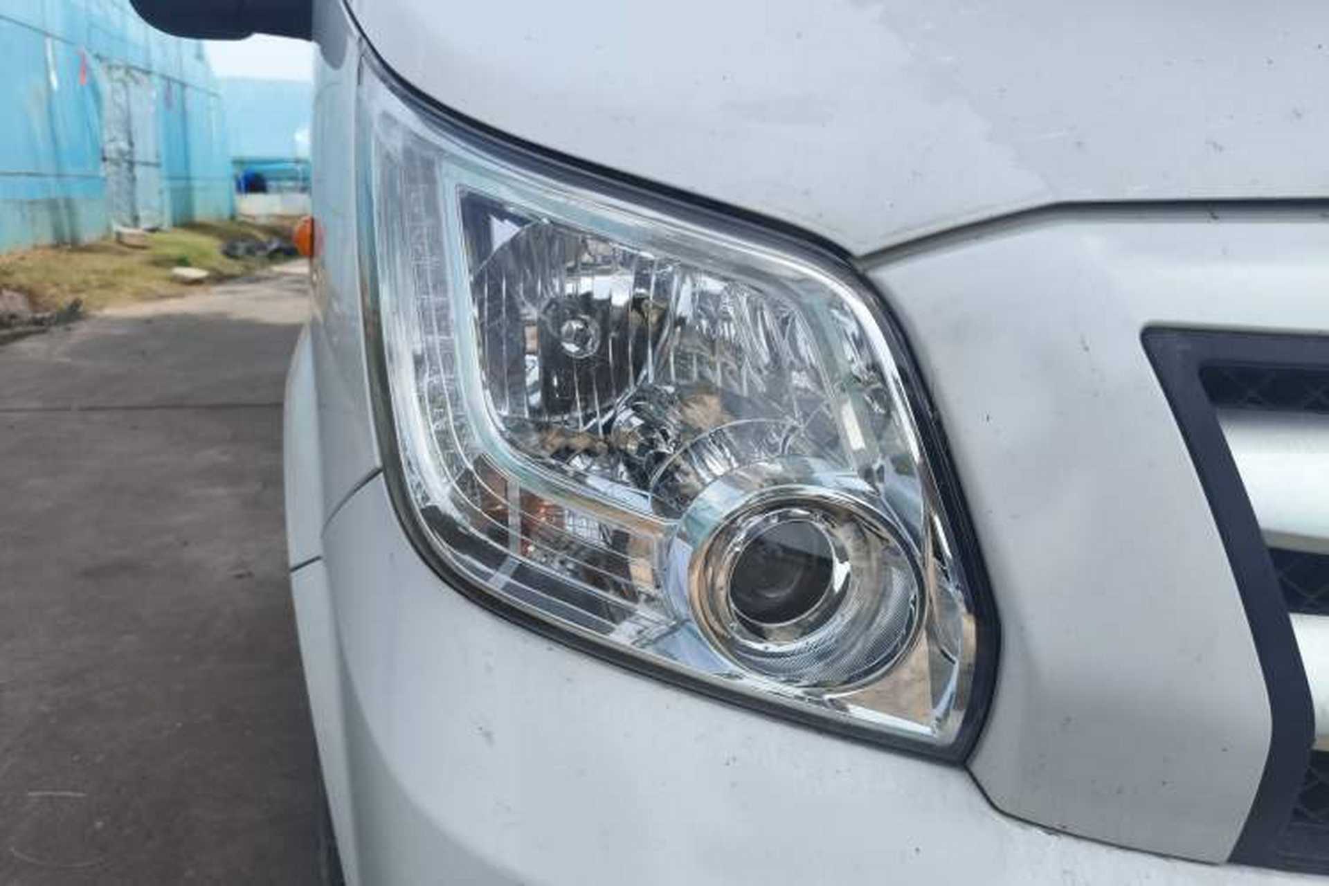 Used Foton Toano 2020 2.5T Manual Transmission Tongtu Long Wheelbase Mid-Roof 3-Seat 4J25TC3 Right Front Headlight