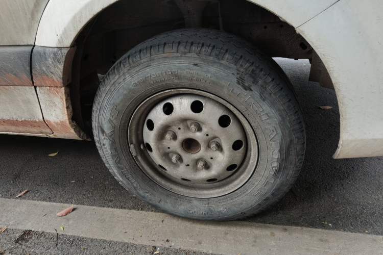Used Foton Toano 2020 2.5T Manual Tongtu Short Wheelbase Flat Roof 5/6/7-Seater 4J25TC3 Right Front Wheel Hub