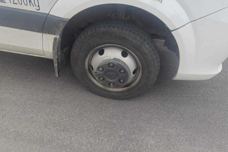 Used Foton Toano  Right Front Wheel Hub