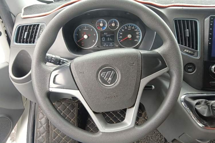 Used Foton Toano 2020 2.0T Multi-Function Short Wheelbase Mid-Roof 5/6-Seater China VI Emission Standard 4F20TC3 Steering Wheel