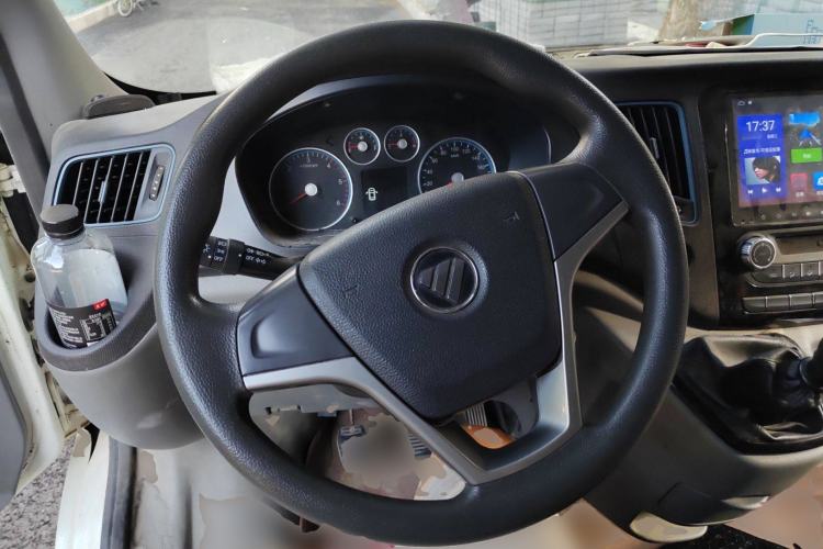 Used Foton Toano 2020 2.0T Van Short Wheelbase Mid-Roof 3-Seater China VI Emission Standard 4F20TC3 Steering Wheel