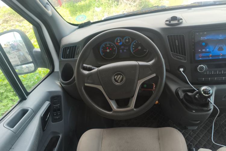 Used Foton Toano 2020 2.5T Manual Transmission Tongtu Long Wheelbase Mid-Roof 3-Seat 4J25TC3 Steering Wheel