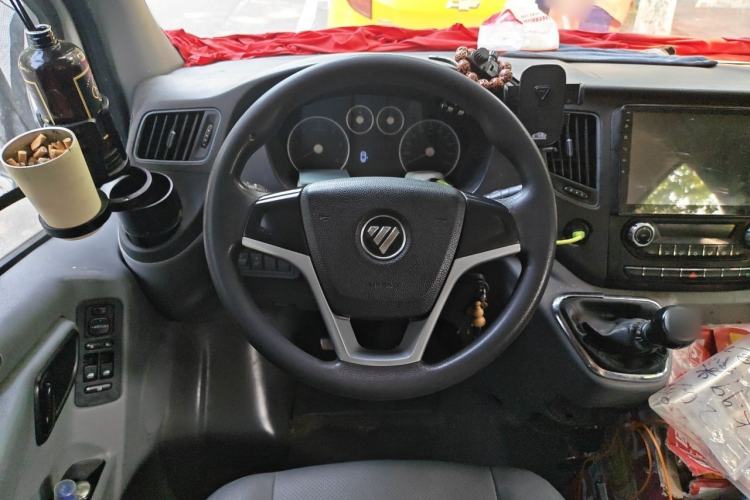 Used Foton Toano 2020 2.0T Multi-Function Extended Wheelbase Mid-Roof 5/6/7-Seater with Rear Dual Tires China VI Emission Standard F20TC3 Steering Wheel