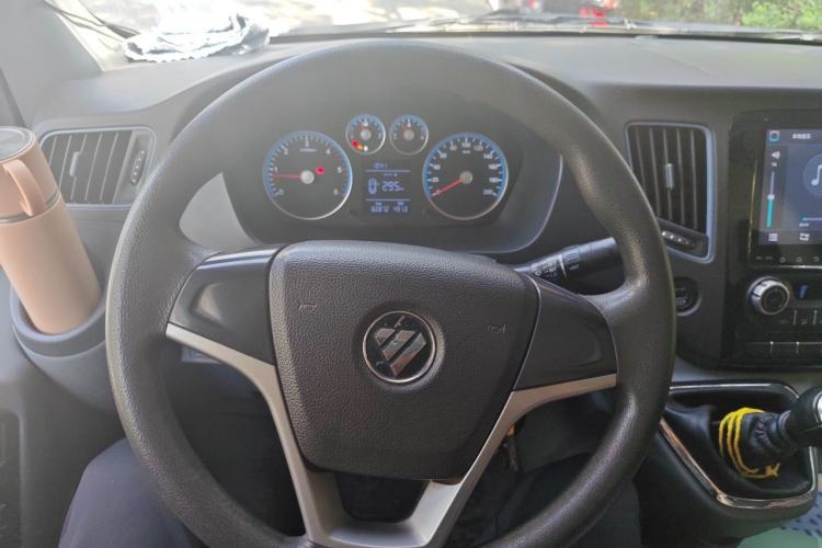 Used Foton Toano 2020 2.5T Manual Transmission Tongtu Long Wheelbase Mid-Roof 3-Seat 4J25TC3 Steering Wheel