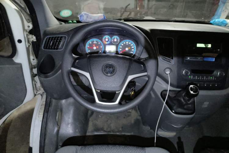 Used Foton Toano 2020 2.5T Manual Tongtu Short Wheelbase Mid-Roof 5/6-Seater 4J25TC3 Steering Wheel