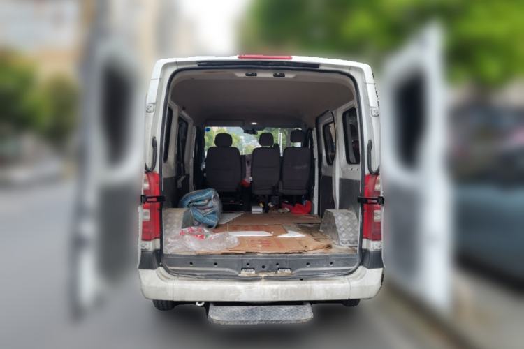 Used Foton Toano 2020 2.5T Manual Tongtu Short Wheelbase Flat Roof 5/6/7-Seater 4J25TC3 Trunk