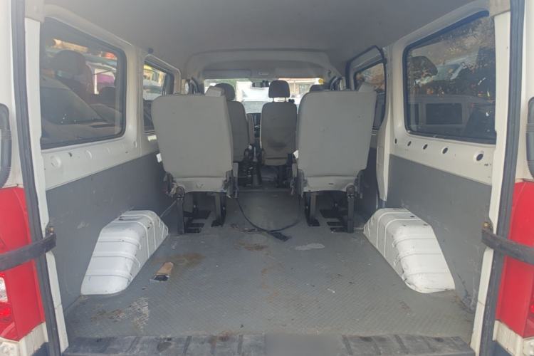 Used Foton Toano 2020 2.0T Multi-Function Short-Wheelbase Flat-Roof 5/6-Seater China VI4F20TC3 Trunk