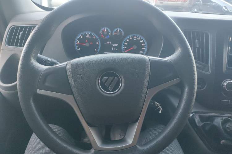 Used Foton Toano 2020 2.5T Manual Tongtu Short Wheelbase Mid-Roof 5/6-Seater 4J25TC3 Steering Wheel
