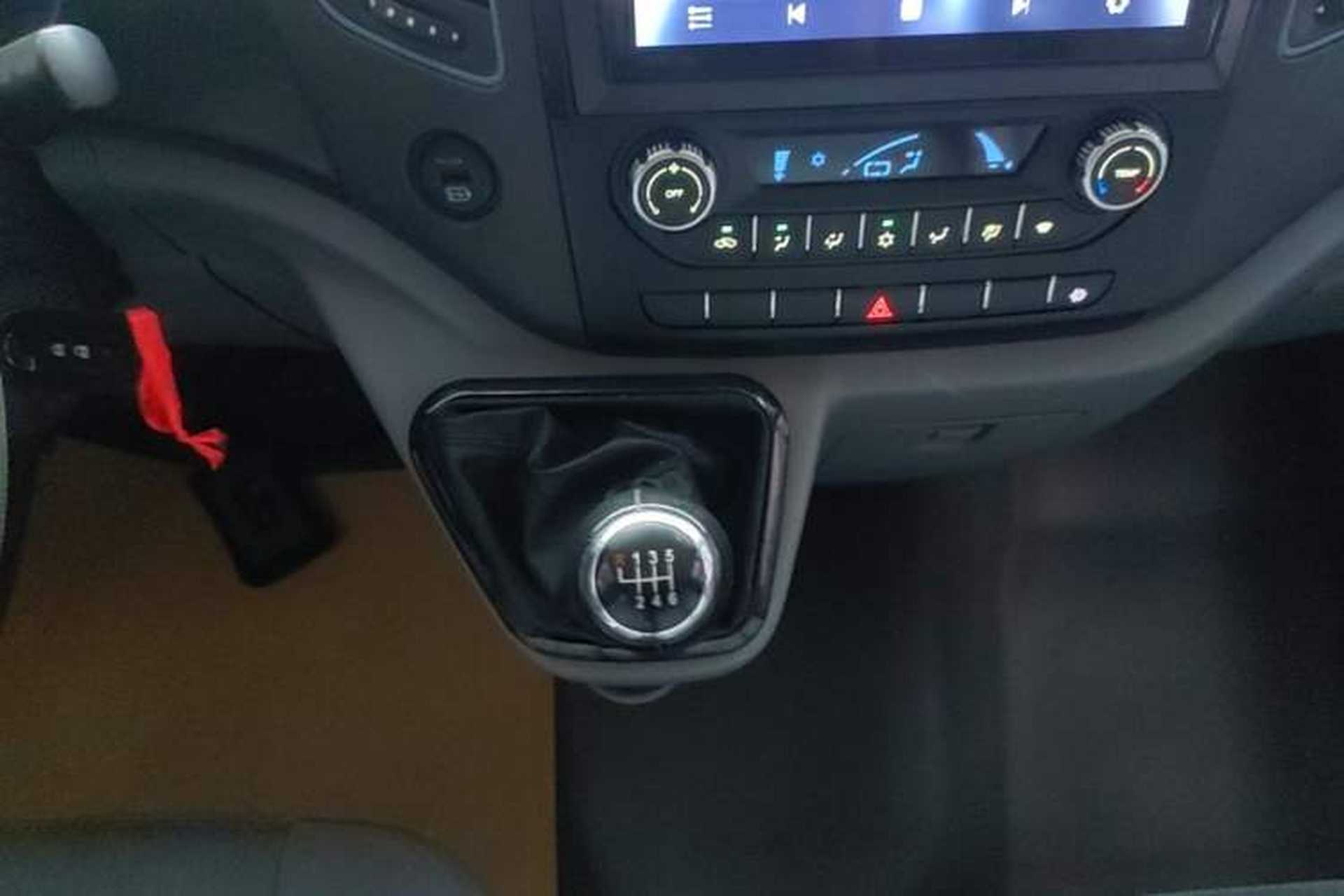 Used Foton Toano 2021 2.0T Manual Tongtu Short Wheelbase Flat Roof 5/6-Seater 4F20TC3 Audio And AC Panel
