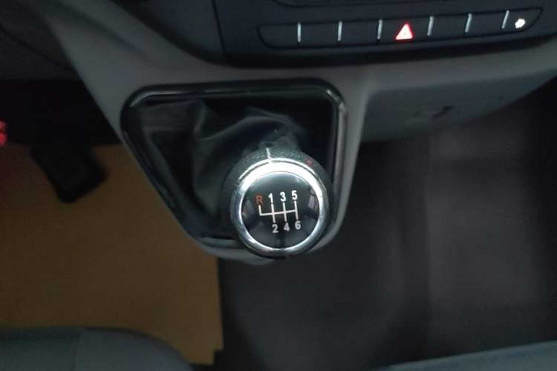 Used Foton Toano 2021 2.0T Manual Tongtu Short Wheelbase Flat Roof 5/6-Seater 4F20TC3 Gear Lever