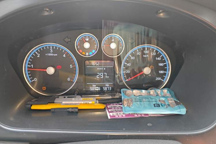 Used Foton Toano 2021 2.0T Manual Tongtu Long Wheelbase Mid-Height 5/6/7-Seater 4F20TC3 Instrument Cluster