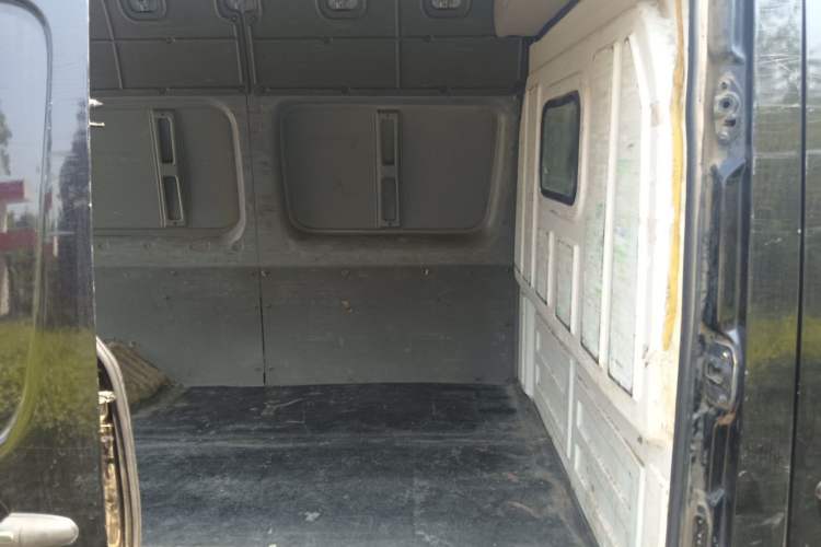 Used Foton Toano 2021 2.8T Manual Tongtu Long-Wheelbase Mid-Roof 3-Seater F2.8NS6B177L Left Rear Seat