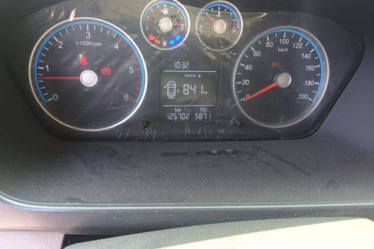 Used Foton Toano 2021 2.8T Manual Tongtu Long-Wheelbase Mid-Roof 3-Seater F2.8NS6B177L Odometer Close Up