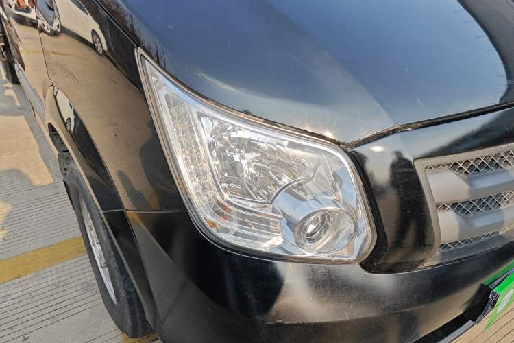 Used Foton Toano 2021 2.0T Manual Tongtu Long Wheelbase Mid-Height 5/6/7-Seater 4F20TC3 Right Front Headlight