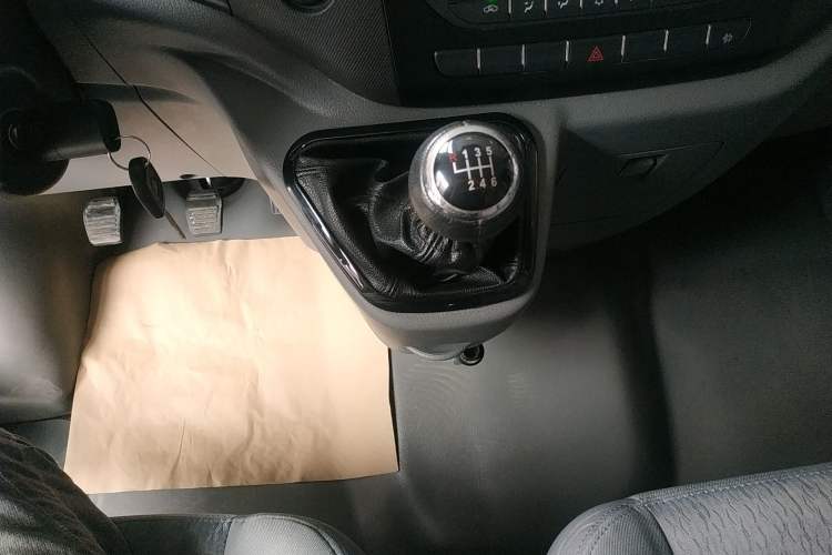 Used Foton Toano 2021 2.8T Manual Tongtu Long Wheelbase Mid-Height 5/6/7-Seater F2.8NS6B177L Gear Lever
