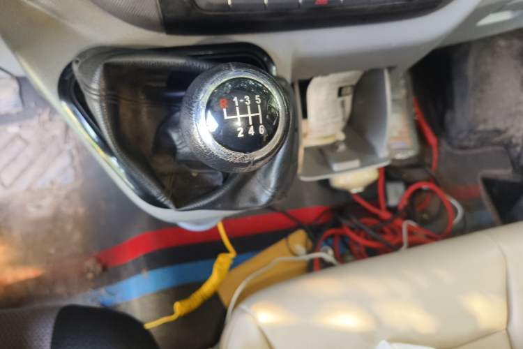 Used Foton Toano 2021 2.0T Manual Tongtu Short Wheelbase Flat Roof 5/6-Seater 4F20TC3 Gear Lever