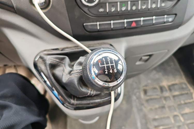 Used Foton Toano 2021 2.0T Manual Tongtu Long-Wheelbase Mid-Roof 3-Seater 4F20TC3 Gear Lever