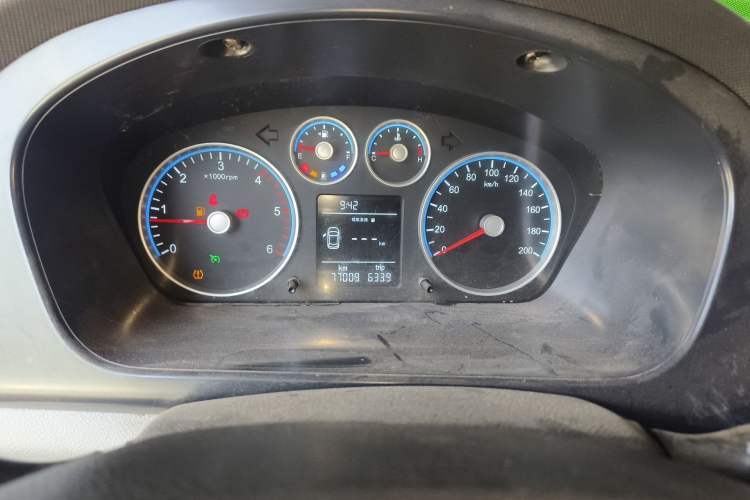 Used Foton Toano 2021 2.0T Manual Tongtu Short Wheelbase Flat Roof 5/6-Seater 4F20TC3 Instrument Cluster