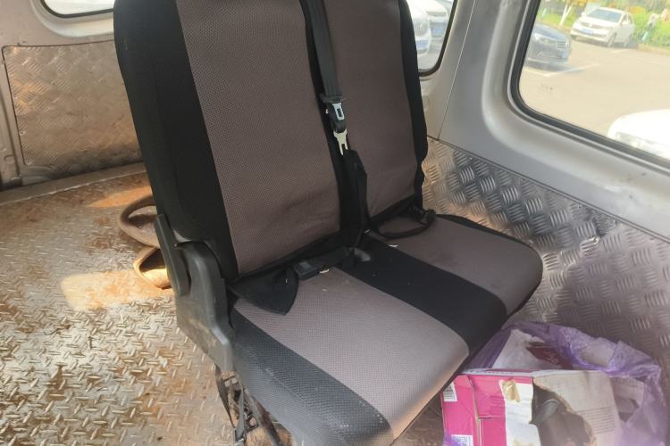 Used Foton Toano 2021 2.0T Manual Tongtu Short Wheelbase Flat Roof 5/6-Seater 4F20TC3 Left Rear Seat