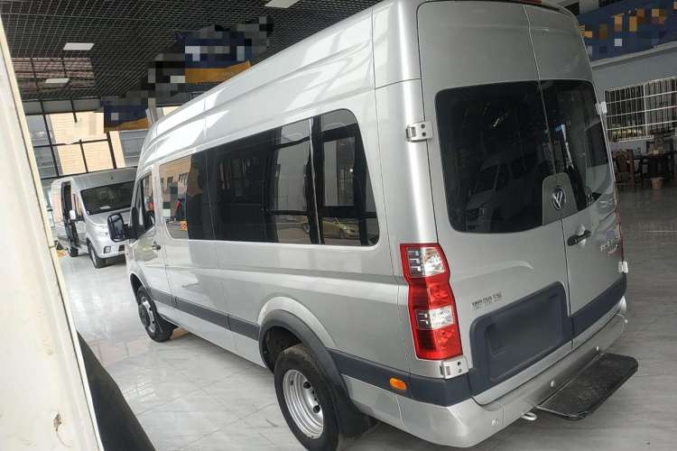 Used Foton Toano 2021 2.8T Manual Tongtu Long Wheelbase Mid-Height 5/6/7-Seater F2.8NS6B177L Left Side