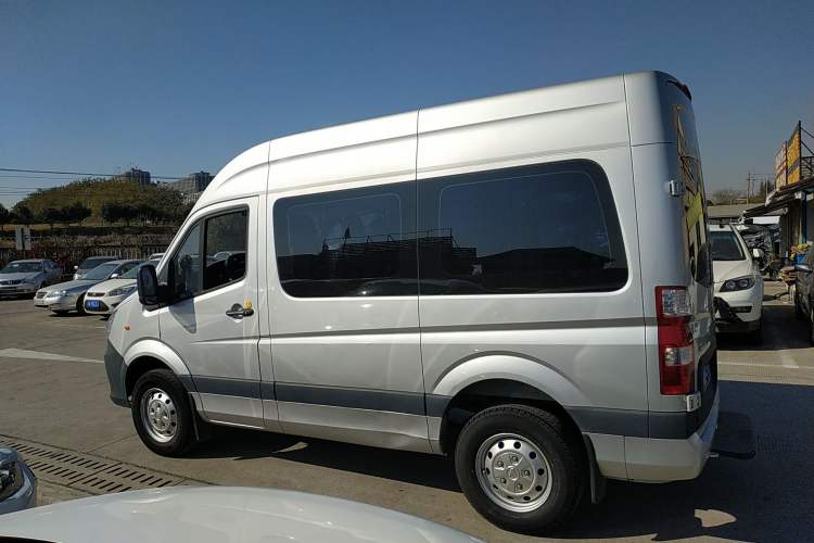 Used Foton Toano 2021 2.0T Manual Tongtu Short Wheelbase Flat Roof 5/6-Seater 4F20TC3 Left Side
