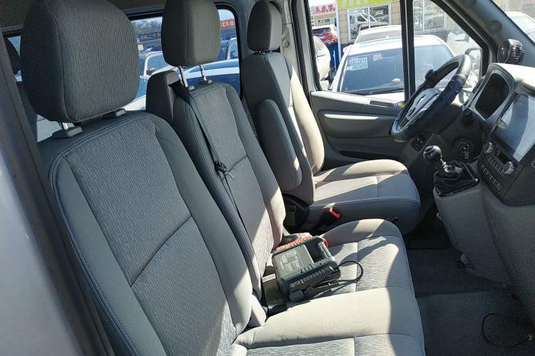 Used Foton Toano 2021 2.0T Manual Tongtu Short Wheelbase Flat Roof 5/6-Seater 4F20TC3 Right Front Seat