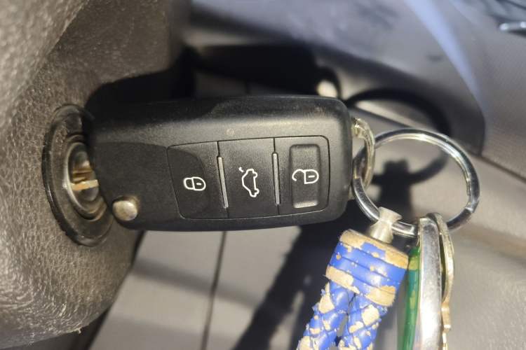 Used Foton Toano 2021 2.0T Manual Tongtu Short Wheelbase Flat Roof 5/6-Seater 4F20TC3 Vehicle Key