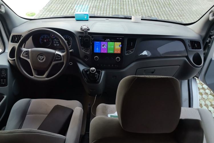 Used Foton Toano 2021 2.8T Manual Tongtu Long Wheelbase Mid-Height 5/6/7-Seater F2.8NS6B177L Center Console