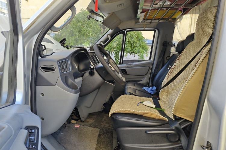 Used Foton Toano 2021 2.0T Manual Tongtu Extended-Wheelbase Mid-Roof 5/6/7-Seater 4F20TC3 Driver Seat