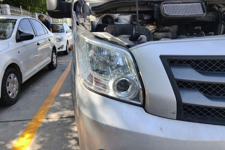 Used Foton Toano  Right Front Headlight