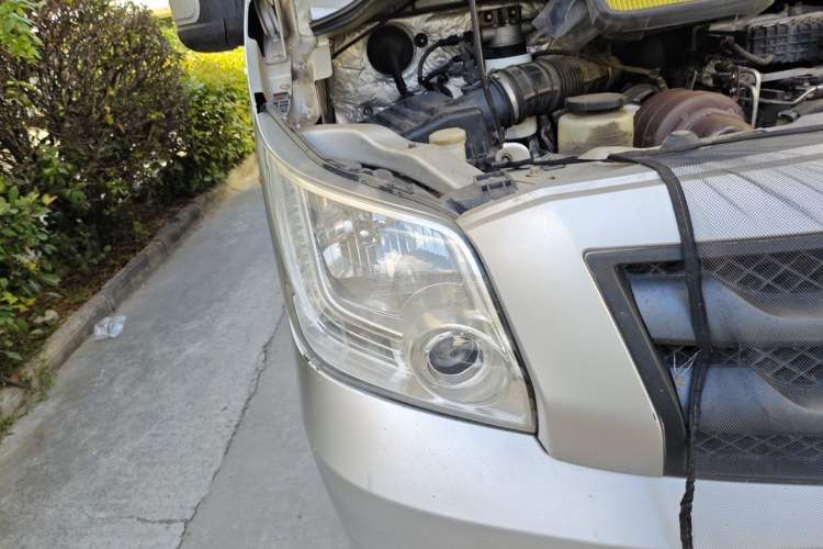 Used Foton Toano 2021 2.0T Manual Tongtu Extended-Wheelbase Mid-Roof 5/6/7-Seater 4F20TC3 Right Front Headlight
