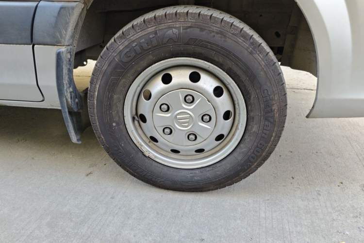 Used Foton Toano 2021 2.0T Manual Tongtu Extended-Wheelbase Mid-Roof 5/6/7-Seater 4F20TC3 Right Front Wheel Hub
