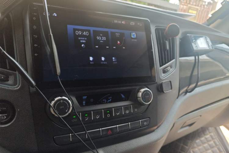 Used Foton Toano 2021 2.0T Manual Tongtu Long Wheelbase Mid-Height 5/6/7-Seater 4F20TC3 Audio And AC Panel