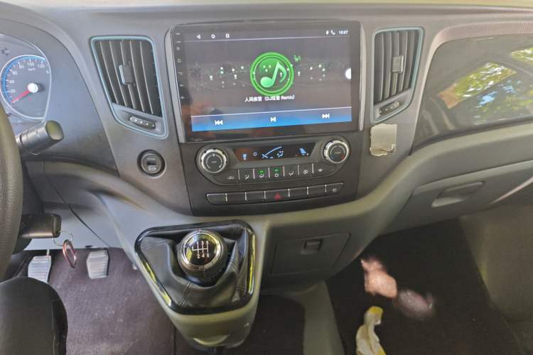 Used Foton Toano 2021 2.0T Manual Tongtu Long-Wheelbase Mid-Roof 3-Seater 4F20TC3 Audio And AC Panel