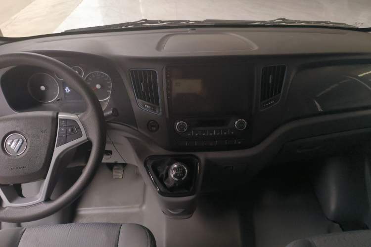 Used Foton Toano 2021 2.0T Manual Tongtu Extended-Wheelbase Mid-Roof 9-Seater 4F20TC3 Audio And AC Panel