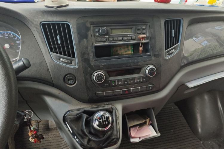 Used Foton Toano 2021 2.0T Manual Tongtu Long Wheelbase Mid-Height 5/6/7-Seater 4F20TC3 Audio And AC Panel
