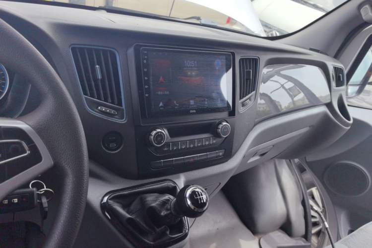 Used Foton Toano 2021 2.0T Manual Tongtu Short Wheelbase Flat Roof 5/6-Seater 4F20TC3 Audio And AC Panel