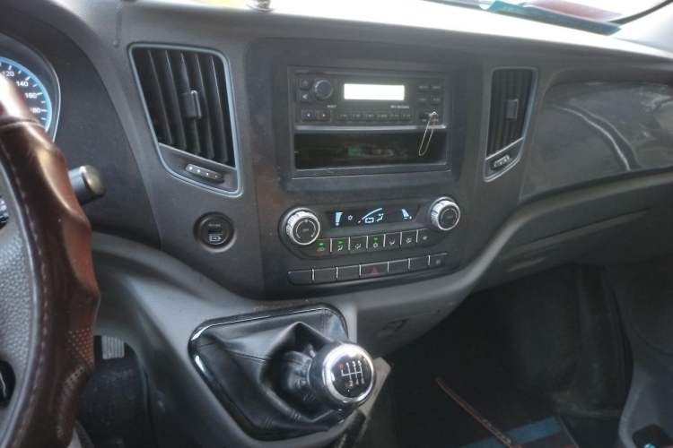 Used Foton Toano 2021 2.0T Manual Tongtu Long Wheelbase Mid-Height 5/6/7-Seater 4F20TC3 Audio And AC Panel