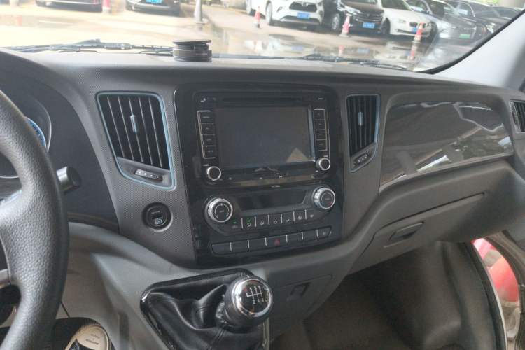 Used Foton Toano 2021 2.0T Manual Tongtu Long Wheelbase Mid-Height 5/6/7-Seater 4F20TC3 Audio And AC Panel