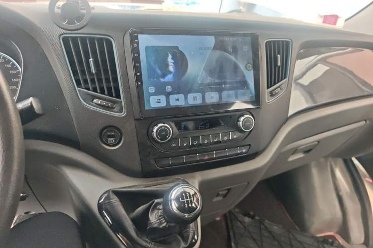 Used Foton Toano 2021 2.0T Manual Tongtu Short Wheelbase Flat Roof 5/6-Seater 4F20TC3 Audio And AC Panel
