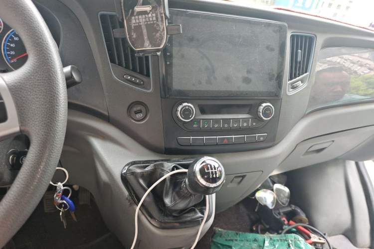 Used Foton Toano 2021 2.0T Manual Tongtu Long-Wheelbase Mid-Roof 3-Seater 4F20TC3 Audio And AC Panel